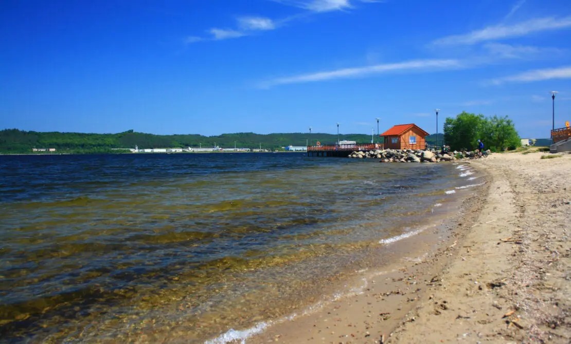 Panorama jeziora żarnowieckiego